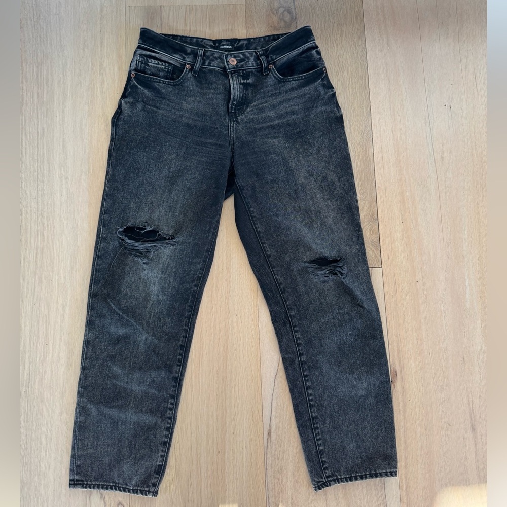 Express Boyfriend Low Rise Black Distressed Jeans Size 6